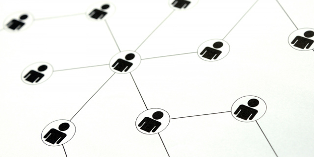 つながる人々を可視化したイラスト